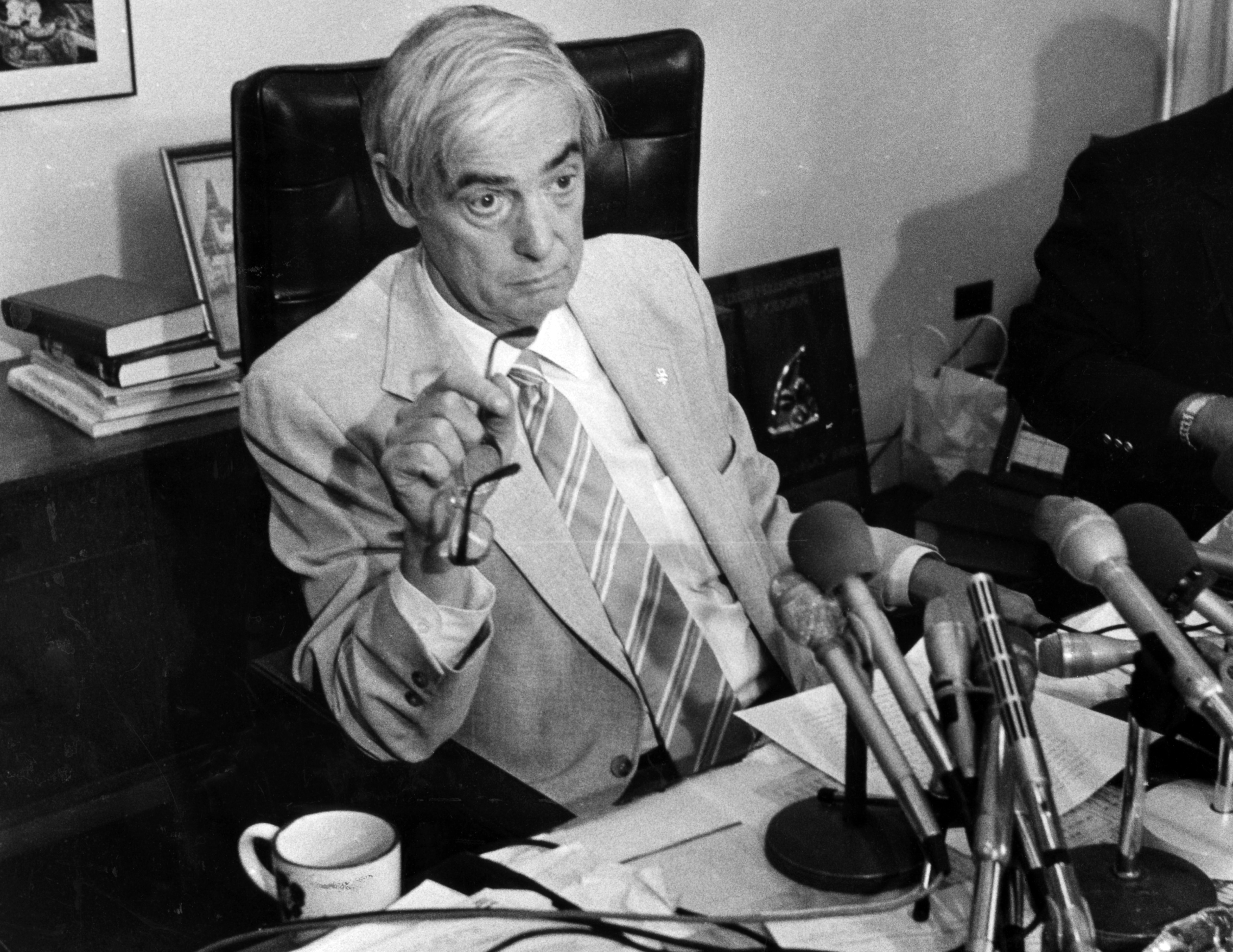 Judge Richard LeFevour talks to the press on June 15, 1984. He was sentenced to 12 years in prison after he was convicted in 1985 of accepting bribes. (Phil Greer/Chicago Tribune)