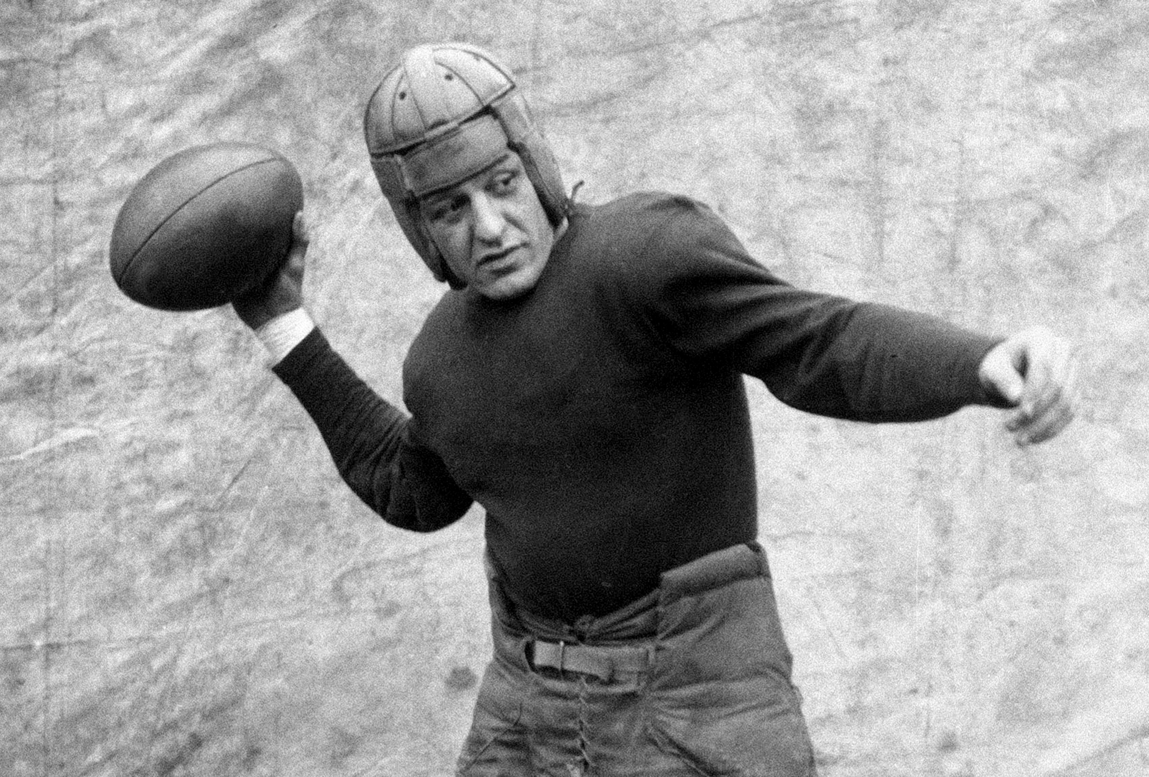 Harold "Red" Grange in 1925. He won the inaugural Tribune Silver Football award in 1924. (AP)