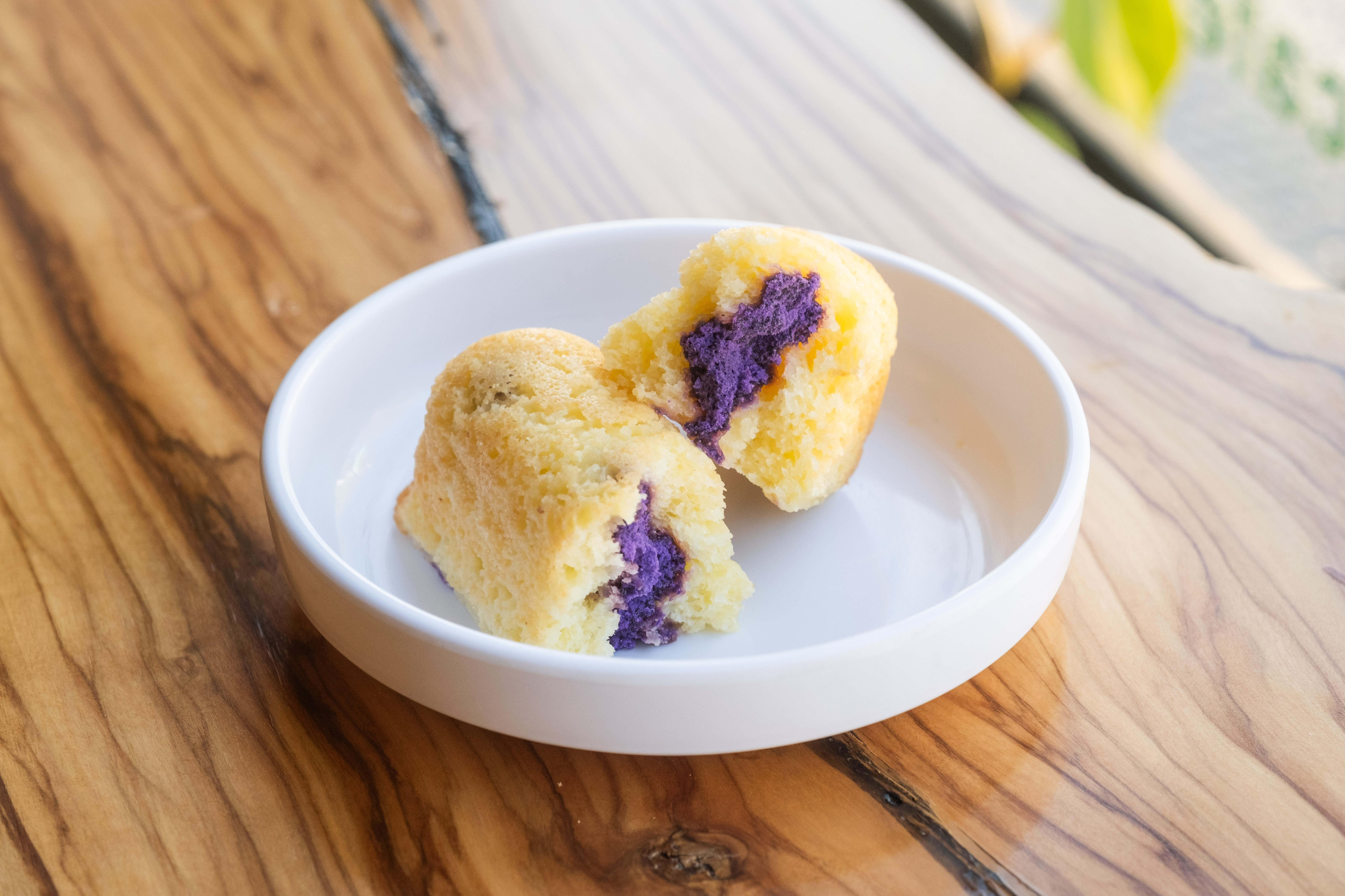 Mano Modern Cafe will offer an Ube Twinkie ($5) at Taste of Chicago from Friday, Sept. 6th to Sunday Sept. 8th. (zandro zafra / zandbox photo)