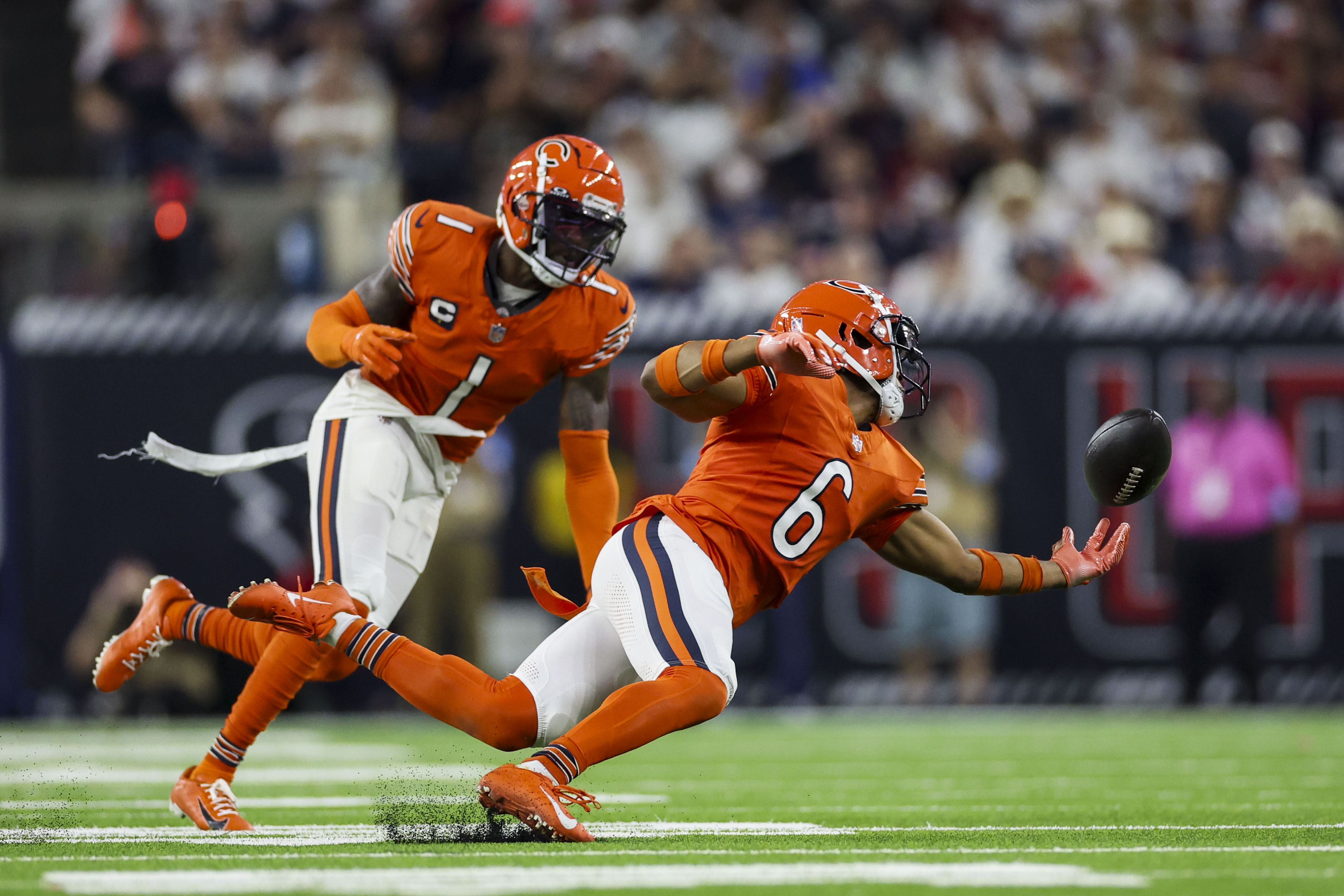 Bears cornerback Kyler Gordon almost makes an interception during the third quarter against the Texans at NRG Stadium on Sept. 15, 2024, in Houston. (Armando L. Sanchez/Chicago Tribune)