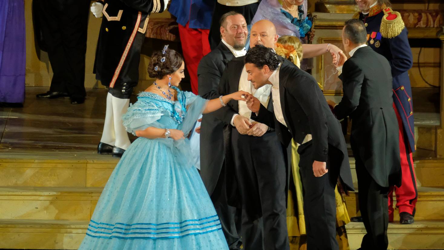 Su Rai3 In Prima Serata La Traviata Dall Arena Di Verona Connessi All Opera