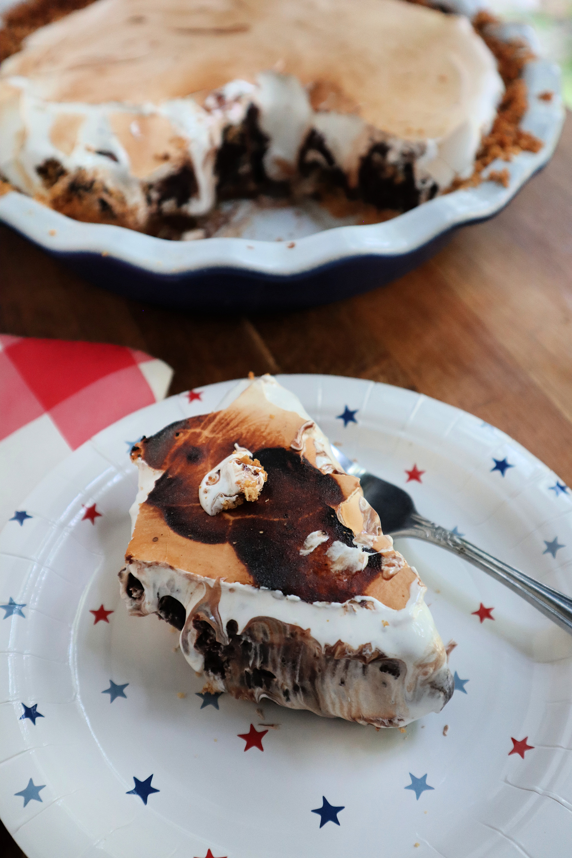 A s'mores pie captures all the flavors of the traditional cookout treat in one pan. (Gretchen McKay/Pittsburgh Post-Gazette/TNS)