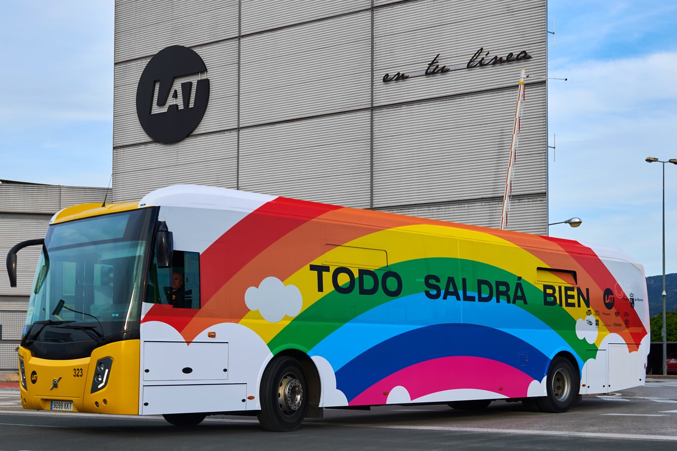 El Autobus Del Optimismo Visitara La Residencia De Mayores Casaverde De Pilar De La Horadada Diario De La Vega