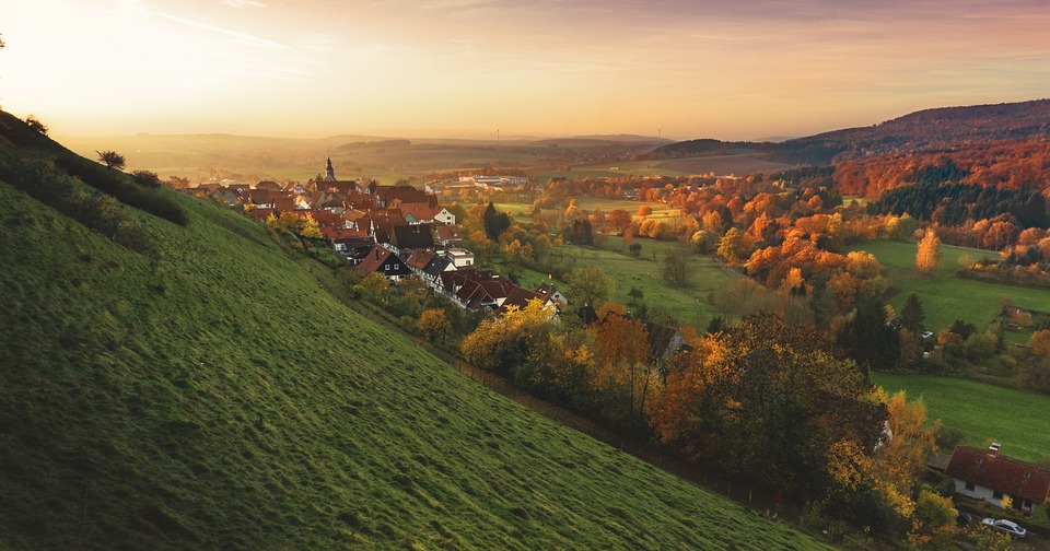 Difference Between Countryside and City 