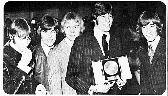 Bee Gees Mini Bio Famillerock Com