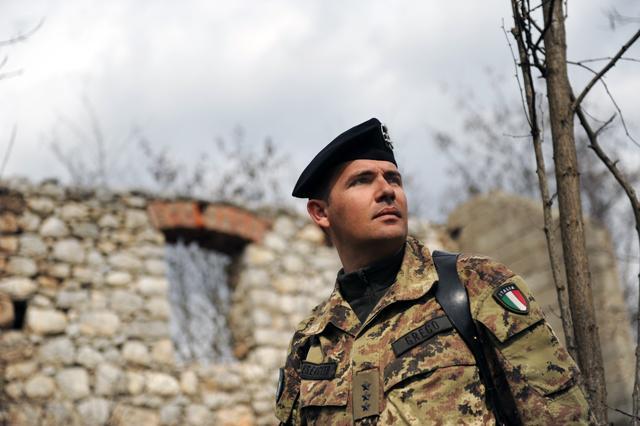 Cap. Gianluca Greco a Belo Polje (Pec/Peja), Kosovo. Ph. Silvia Dogliani Cap. Gianluca Greco a Belo Polje (Pec/Peja). Ph. Silvia Dogliani