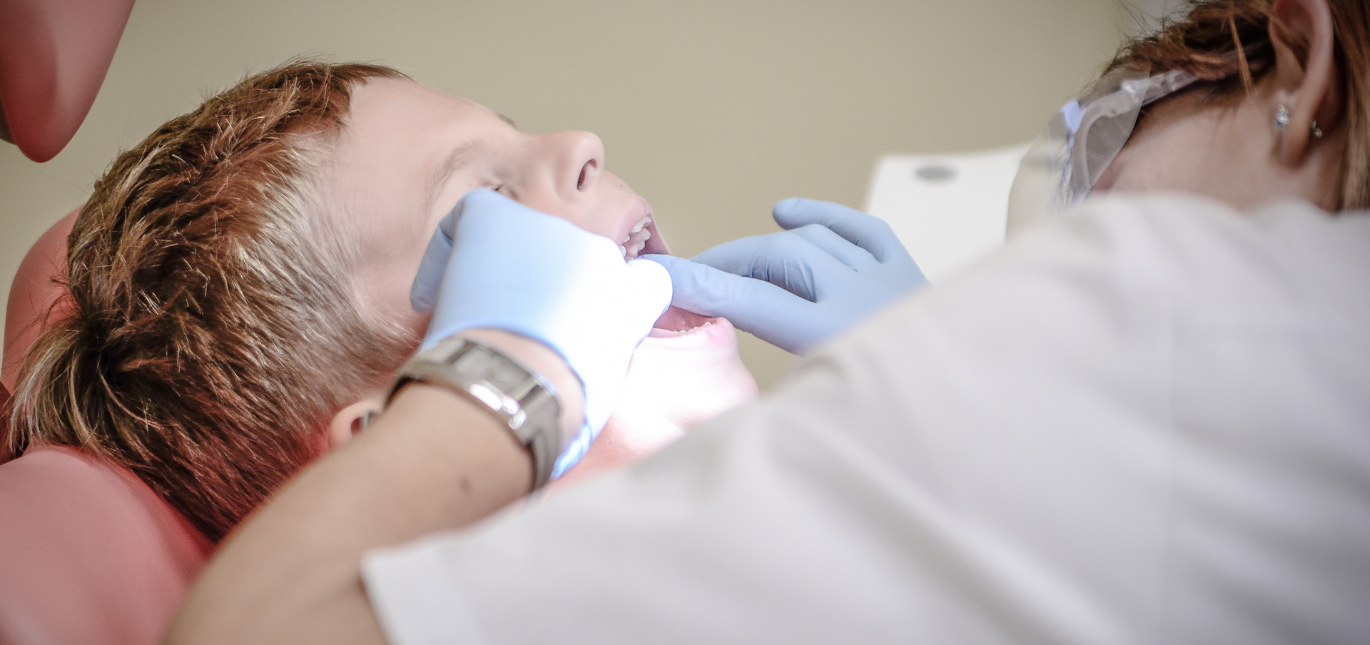 Dental Hygienist Vs Registered Nurse Rn Career Goodwin University