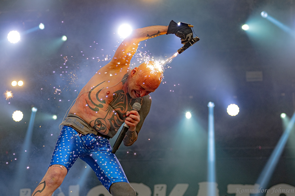 Knorkator Prasentiert Das Offizielle Video Zu Ihr Habt Gewonnen Hellfire Magazin