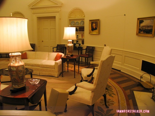 An exact replica of the Oval Office