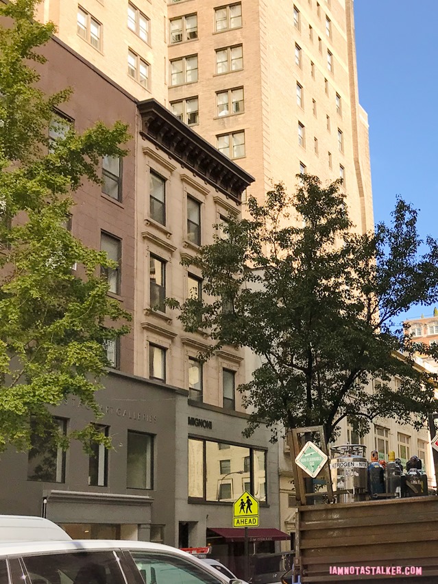 Carrie Bradshaw's First Apartment from Sex and the City -2-6689