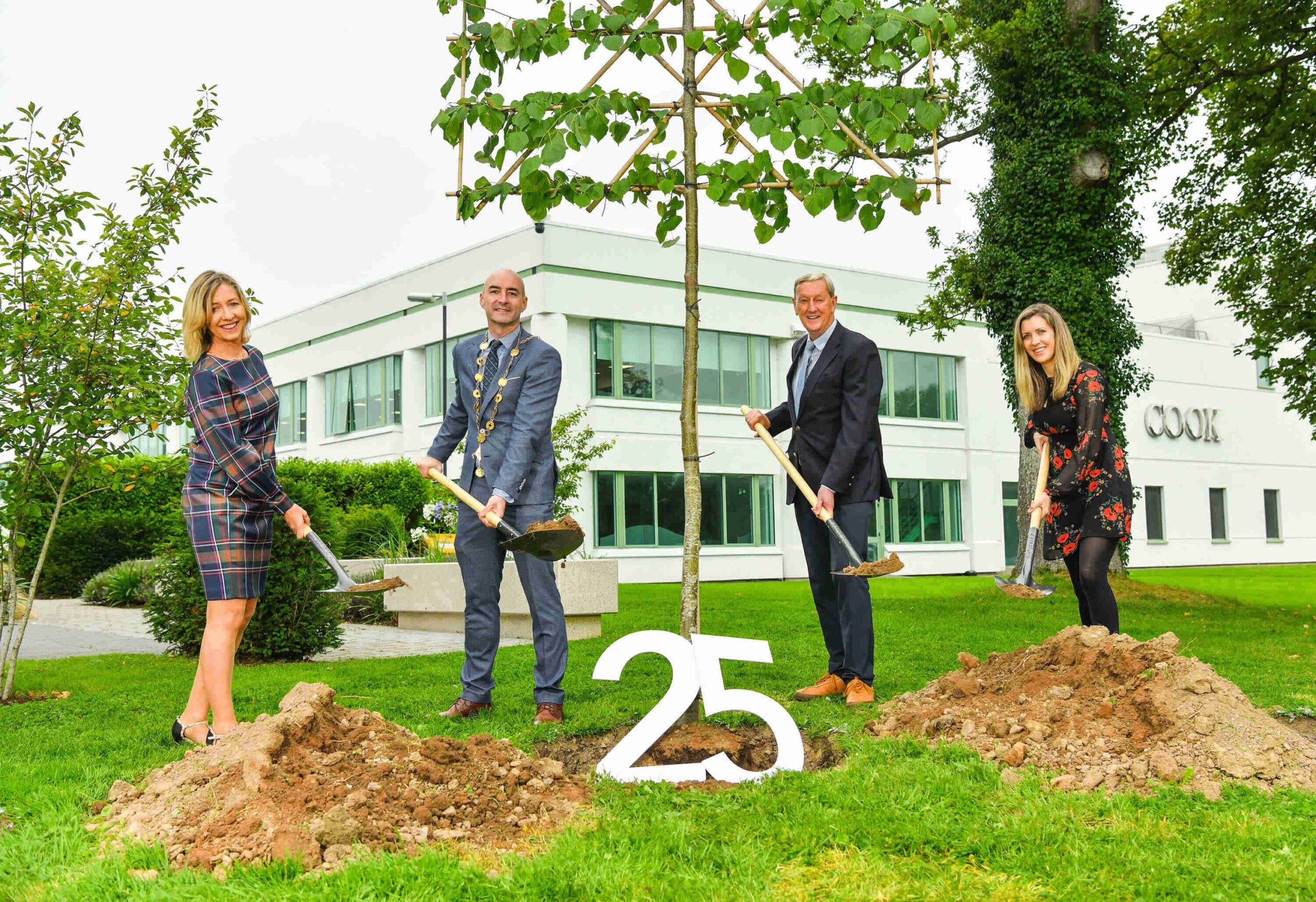 Cook Medical 25th Anniversary Marked With A Tree Planting Ceremony