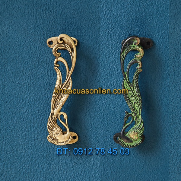 Nơi bán Tay nắm decor hình chim công múa dùng cho cửa đi, cửa tủ giá rẻ tại Hà Nội