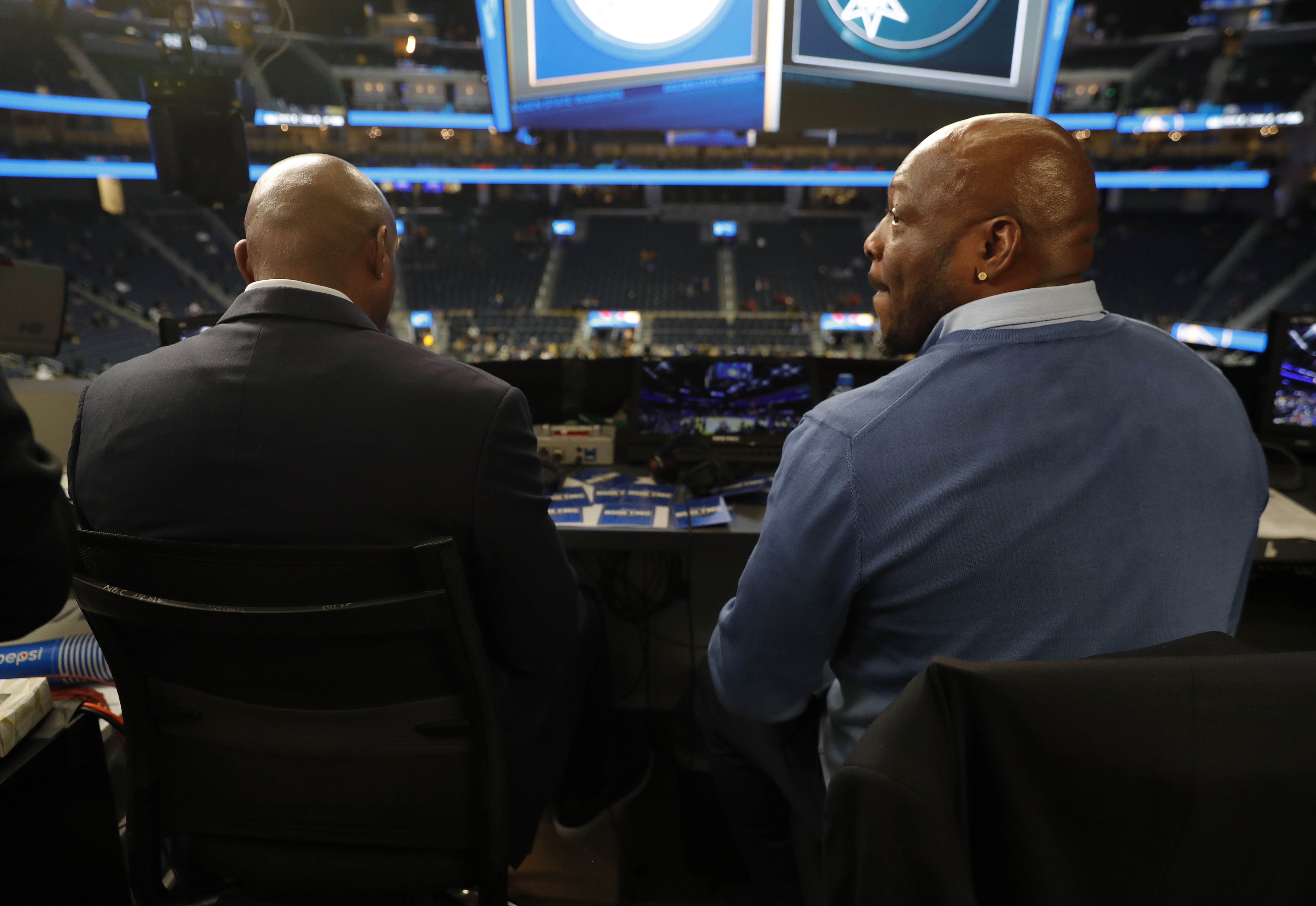 Behind The Palpable Chemistry On The Run Tmc Broadcast Is A Rare Nba Friendship