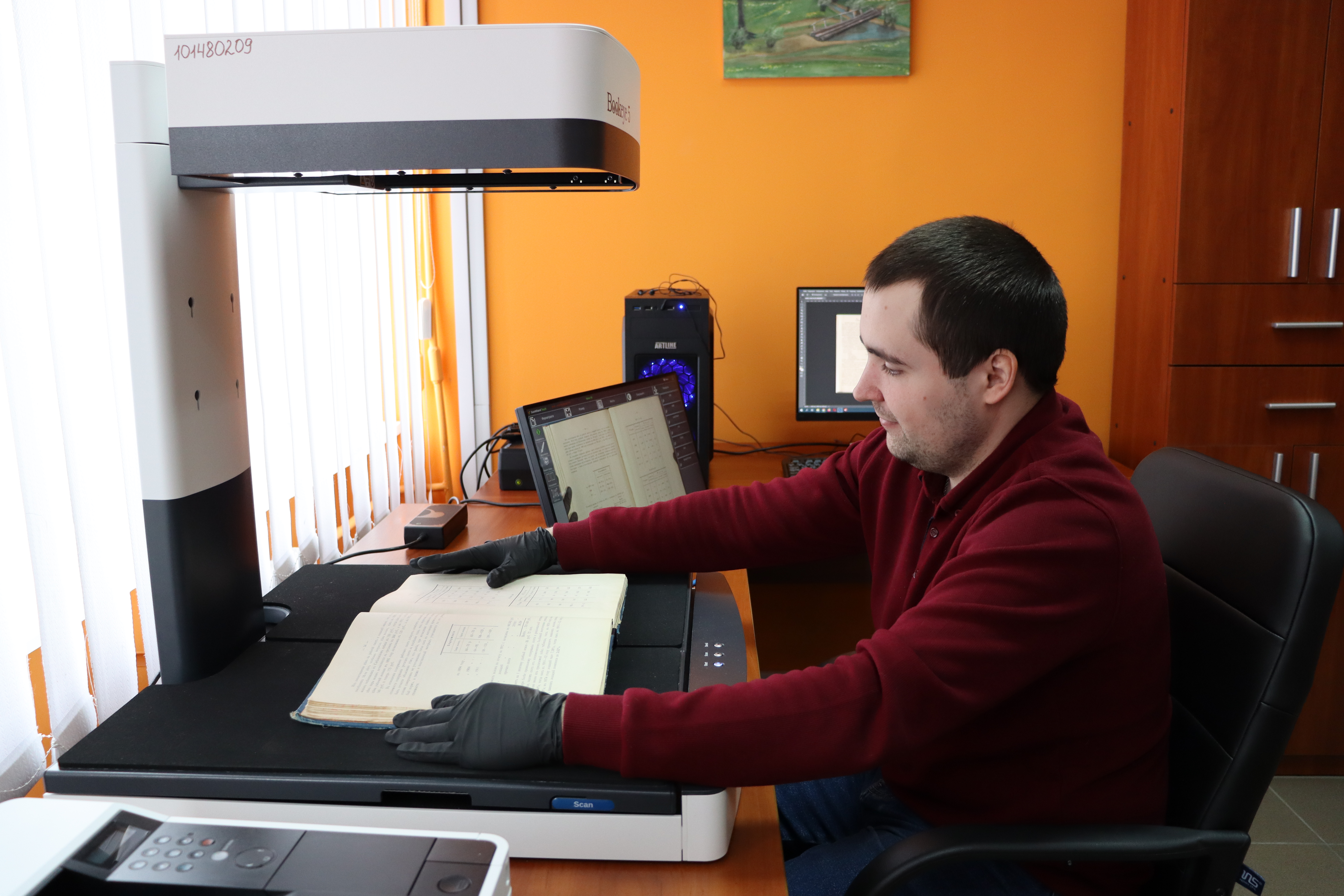 Pavlo Neradenko, the head of the digital library department of the Cherkasy Regional Universal Scientific Library named after Taras Shevchenko digitizes the library's rare materials, which would be gone forever if the library were destroyed.