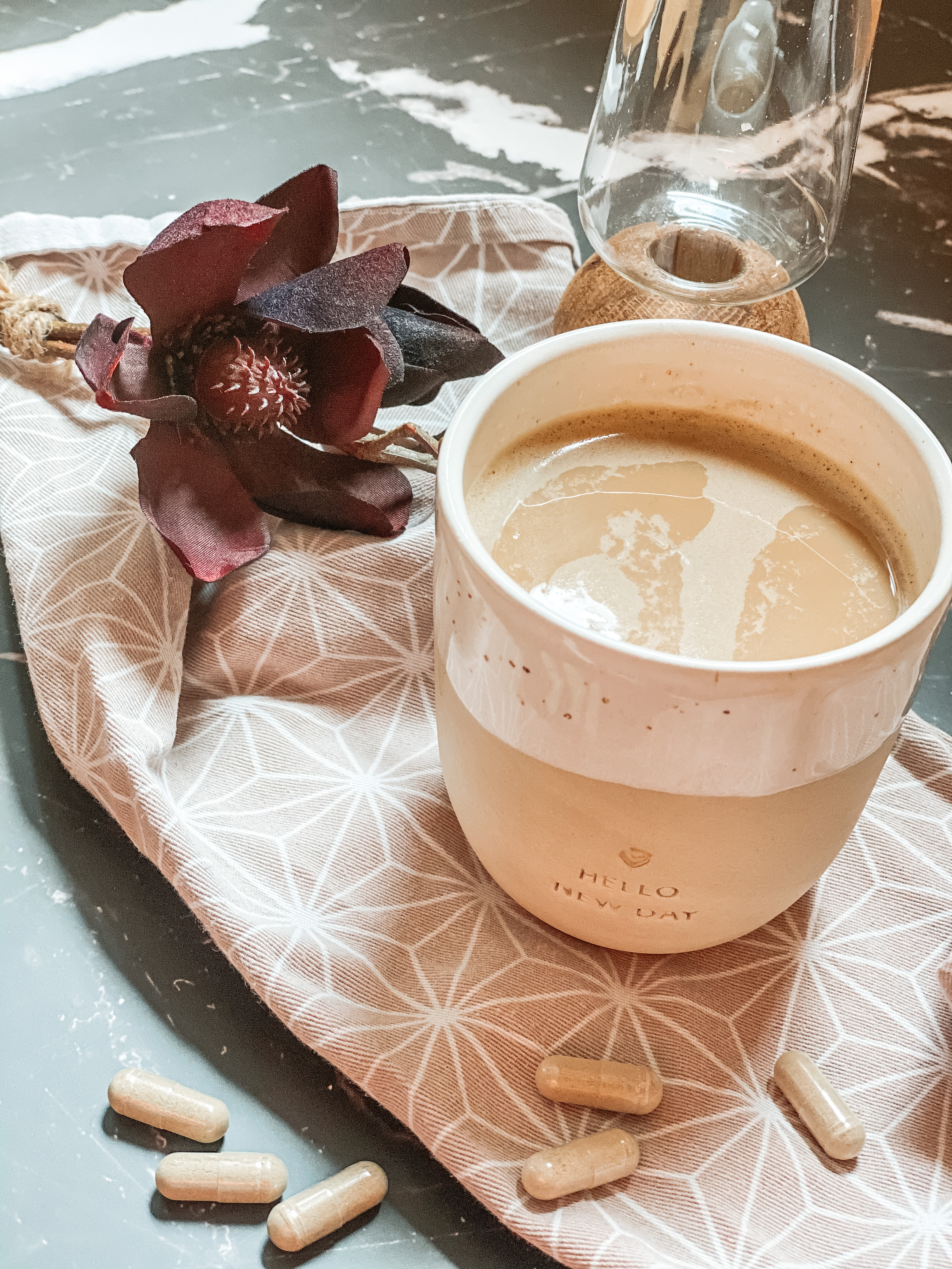 Straffere Haut Und Hartere Fingernagel Dank Kollagen Von Glow 25 Mit Kind Kegel Und Kaffee