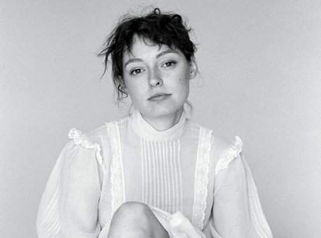 Stella Donnelly (ph. Emma Daisy)