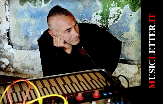 Yann Tiersen (press photo)