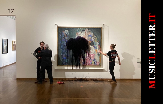 Oil thrown at Klimt's "Death and Life" in the Leopold Museum