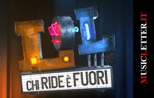 Lo. Chi ride è fuori