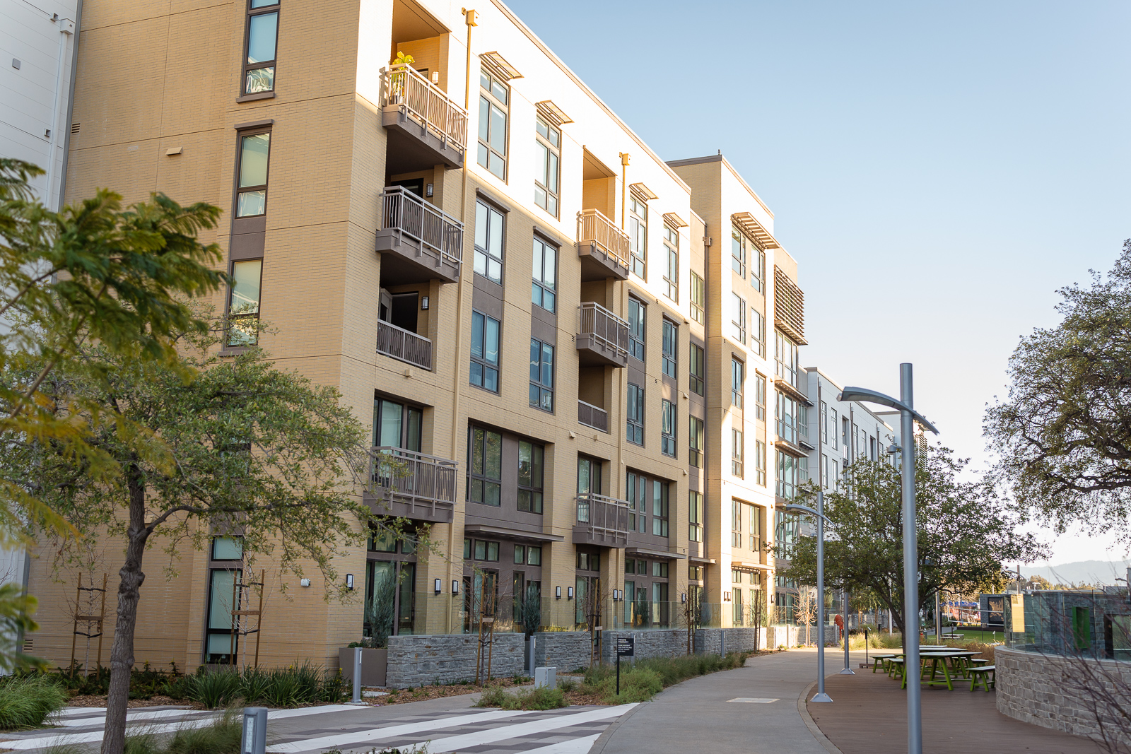 Report: Mountain View rents decline, still 2nd priciest in Bay Area