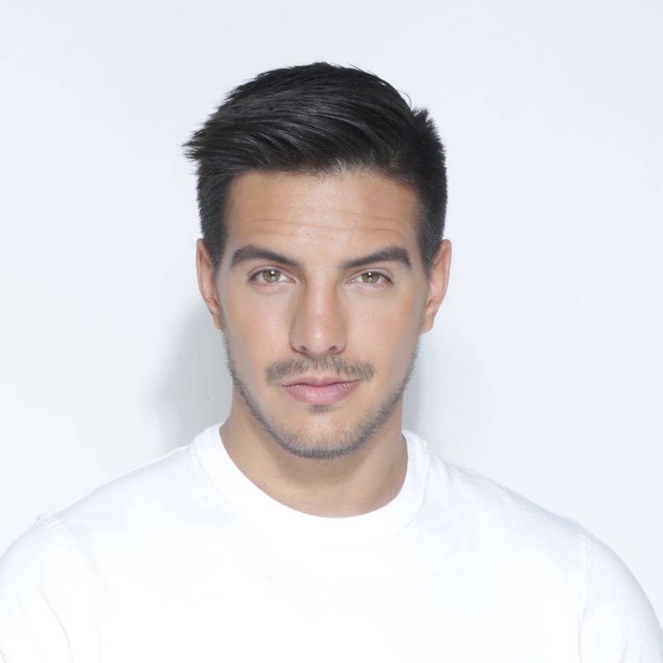 Vadhir Derbez