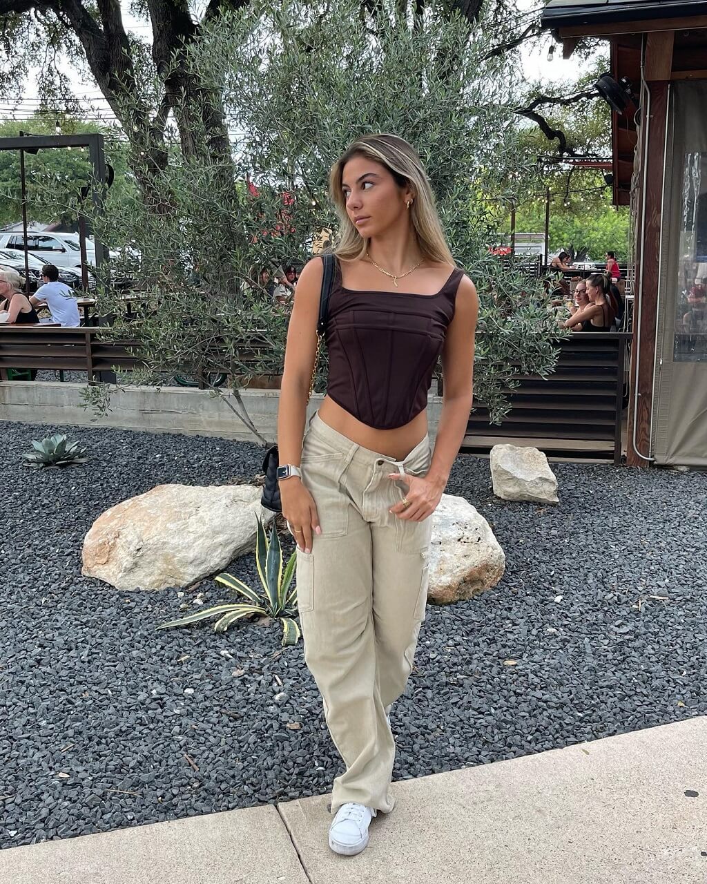 Taylor Olsen img