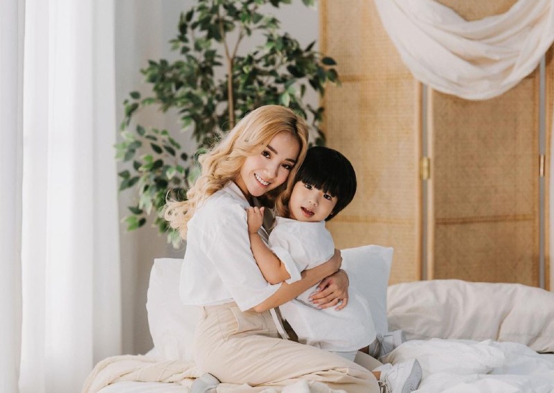 Naomi and son Kyzo