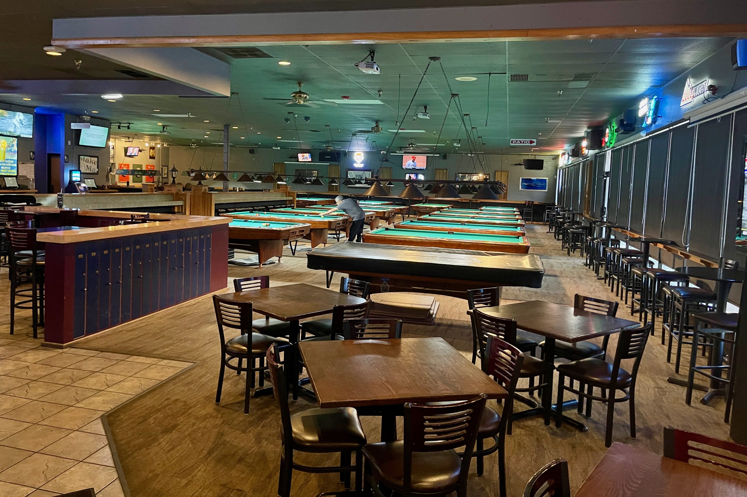 Slate Street Billiards Bar Grille Rio Rancho New Mexico Gil S Thrilling And Filling Blog