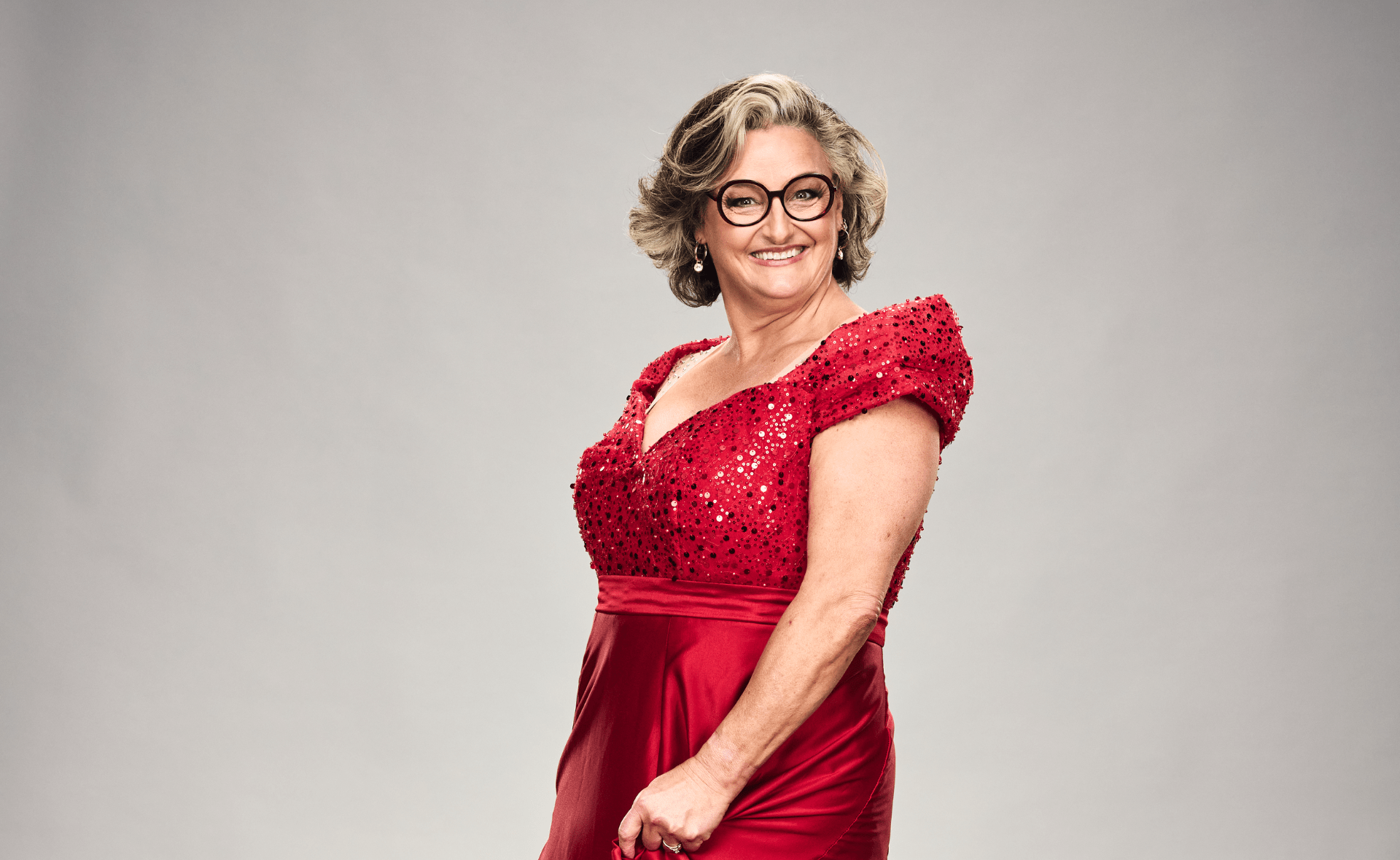 “Uncoordinated” Julie Goodwin becomes a dancefloor master for her Dancing With The Stars 2024 debut