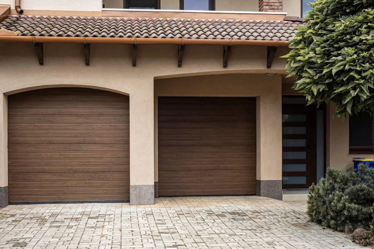 how to cool a garage with no windows