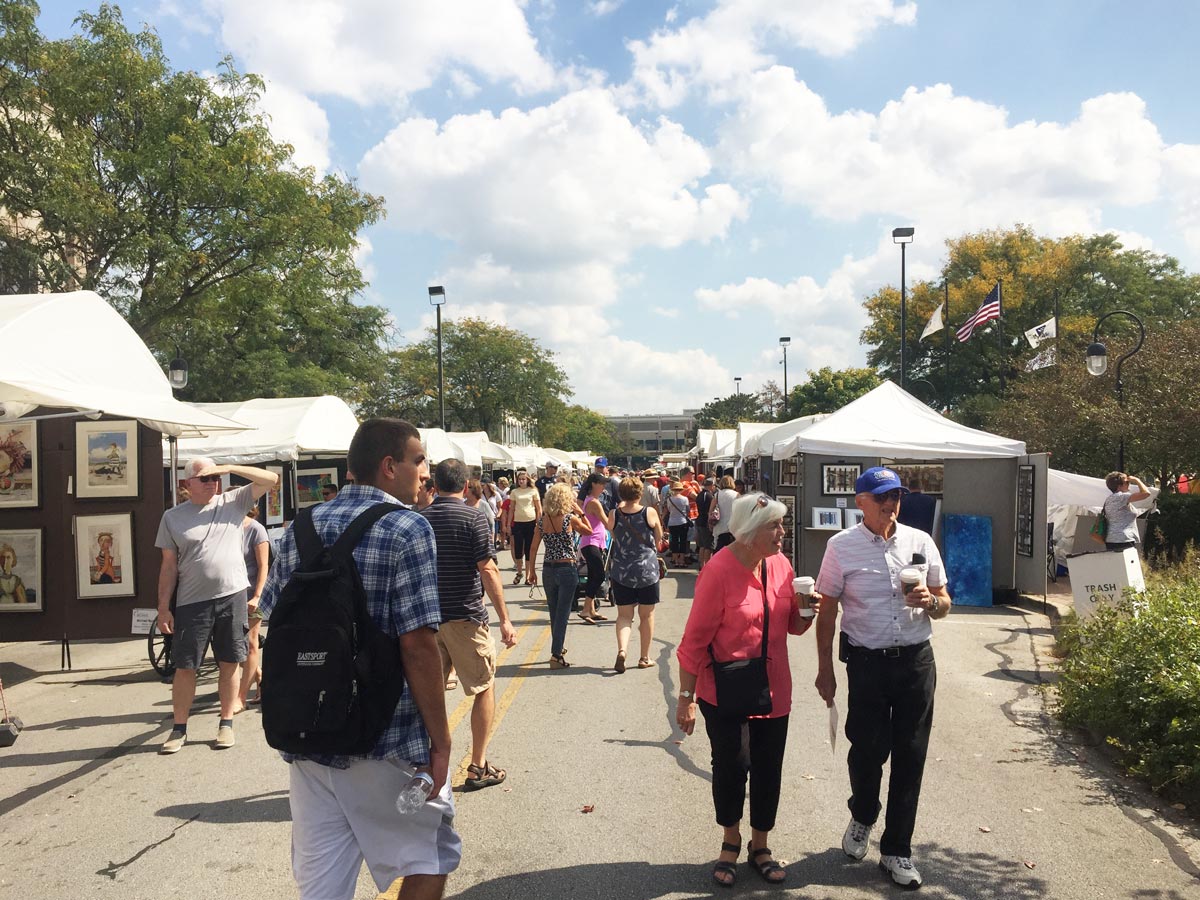 Art Talk Riverwalk Fine Art Fair Is Back For Its 36th Year Positively Naperville