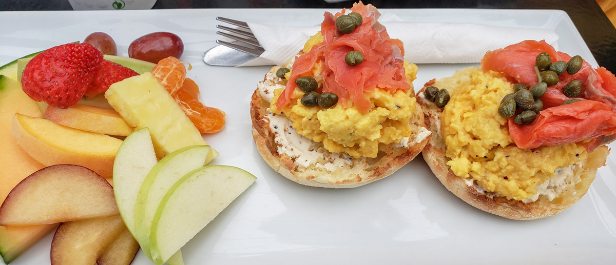 muddy waters breakfast bagel with eggs and lox