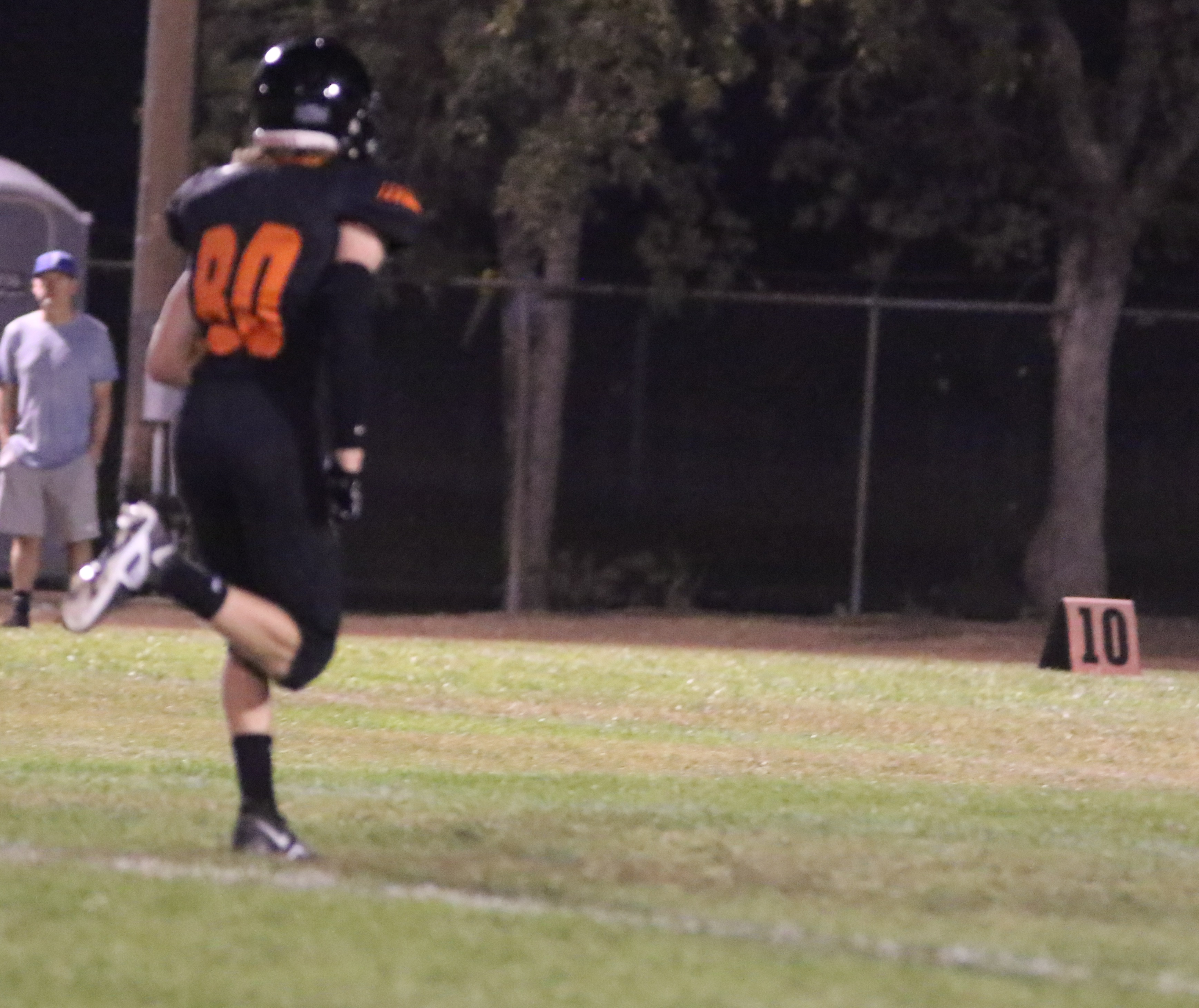 Kelseyville wide receiver Reme Strong heads to the end zone a touchdown. (Photos by Minenna Photography)