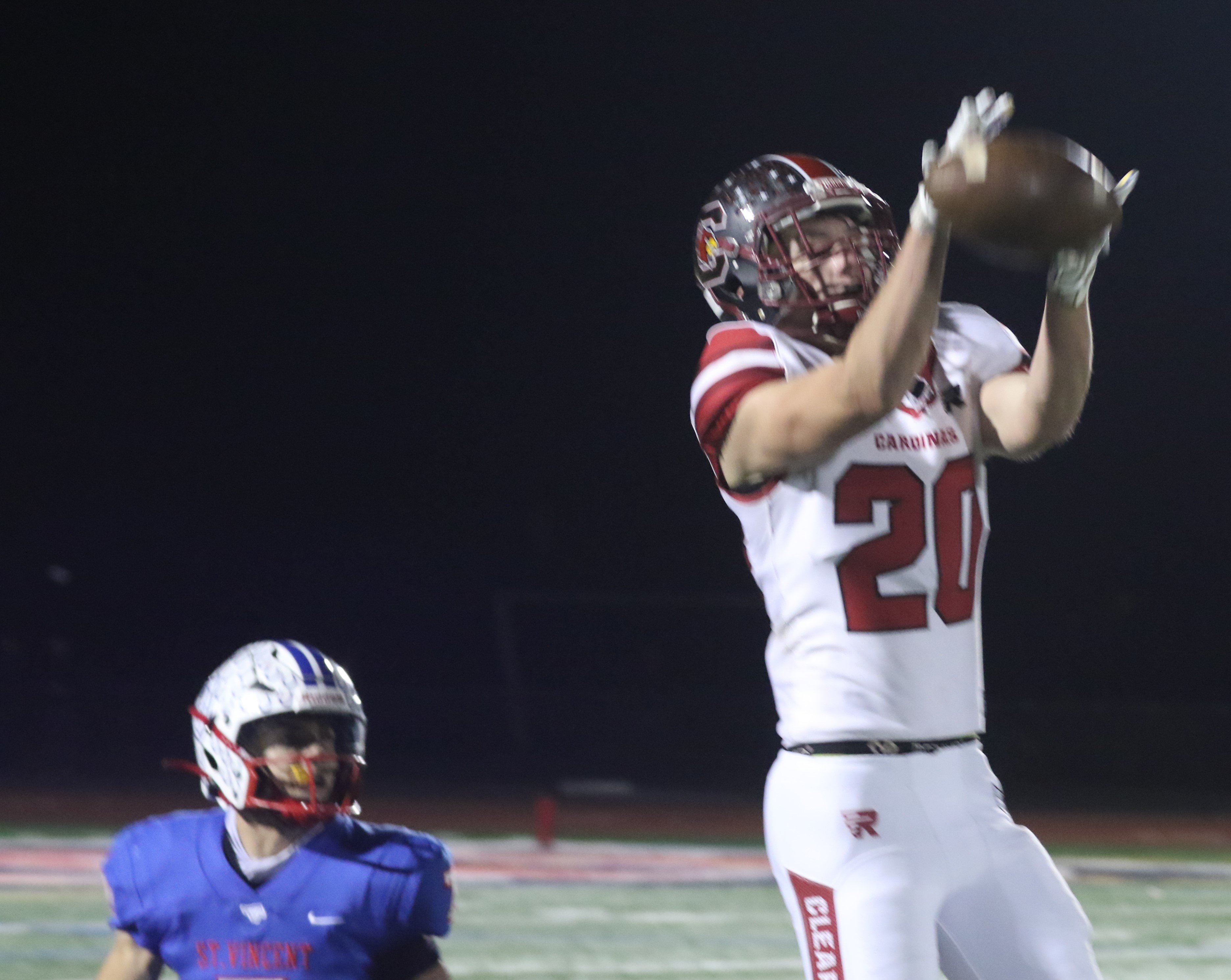 Clear Lake tight end Cody Hayes pulls in a fourth-down pass to keep a drive alive in the fourth quarter. (Photos by Minenna Photography)