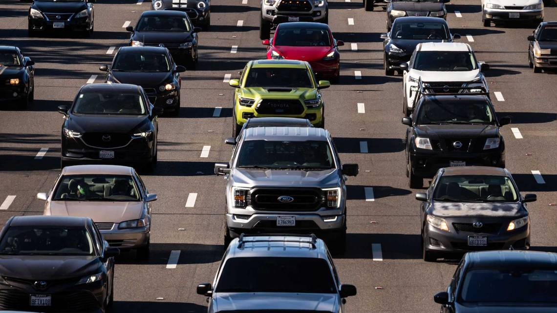 Traffic moves southbound on Highway 99 in 2022. On Wednesday, the Legislative Analyst's Office previously raised doubts about a new California Air Resources Board plan to achieve reductions in greenhouse gases by 2030.