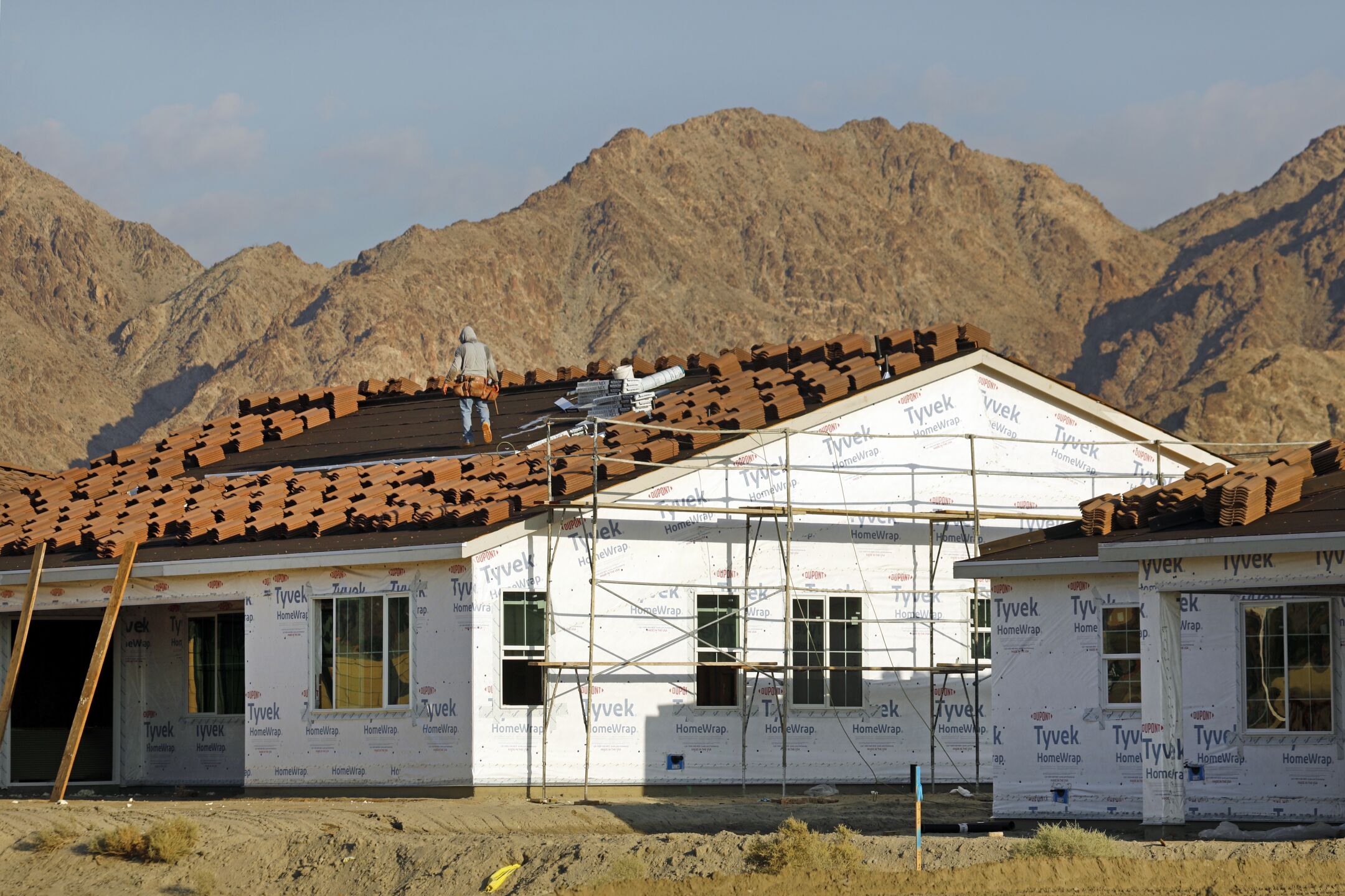 A new housing development, called Cantera at Coral Mountain, goes up in La Quinta.