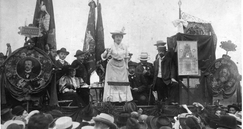 rosa-discursando.jpg