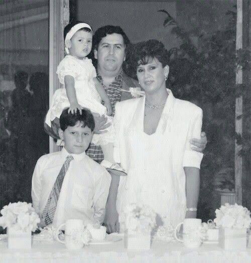 a younger Manuela Escobar with her family