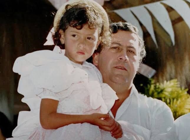 Manuela Escobar as a kid with her father