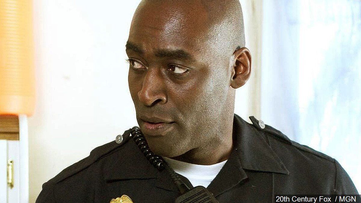 Michael Jace on set of The Shield