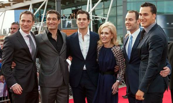 Niki Richard Dalgliesh Cavill's family