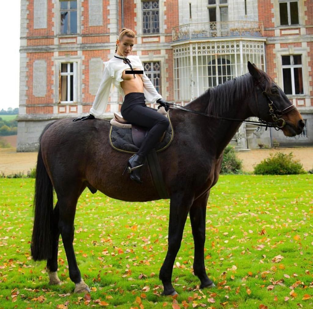 Alexis Crystal riding a horse