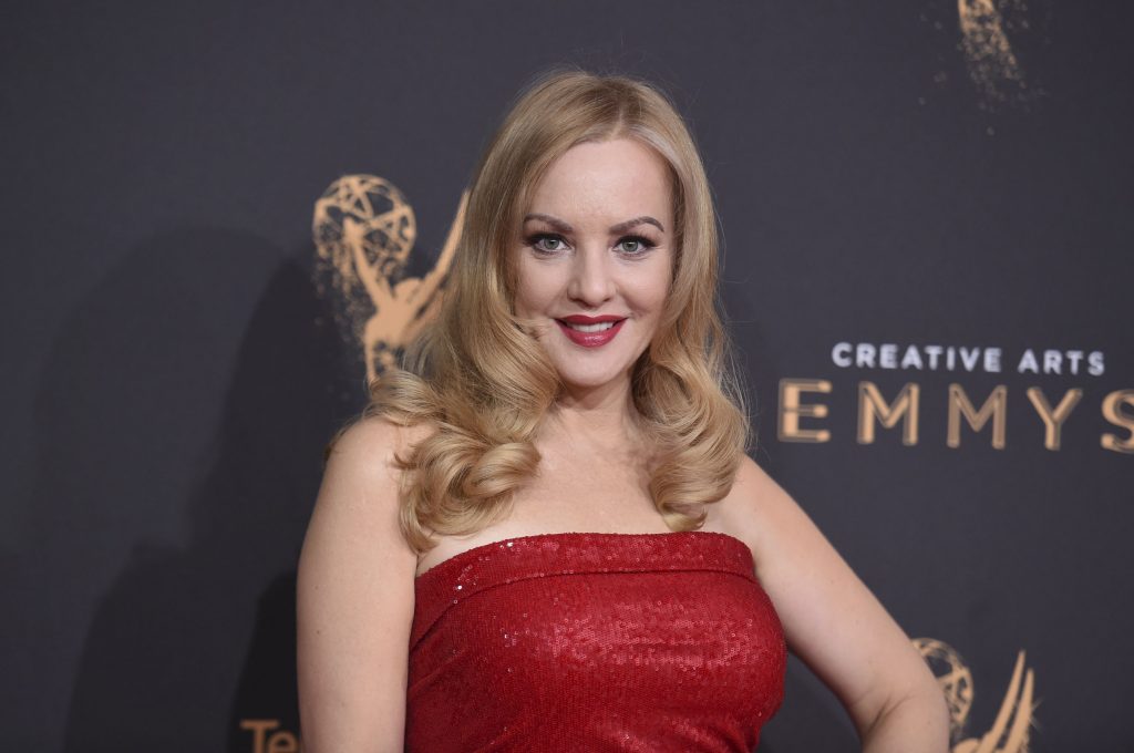 Wendi McLendon-Covey as Jen Palmer