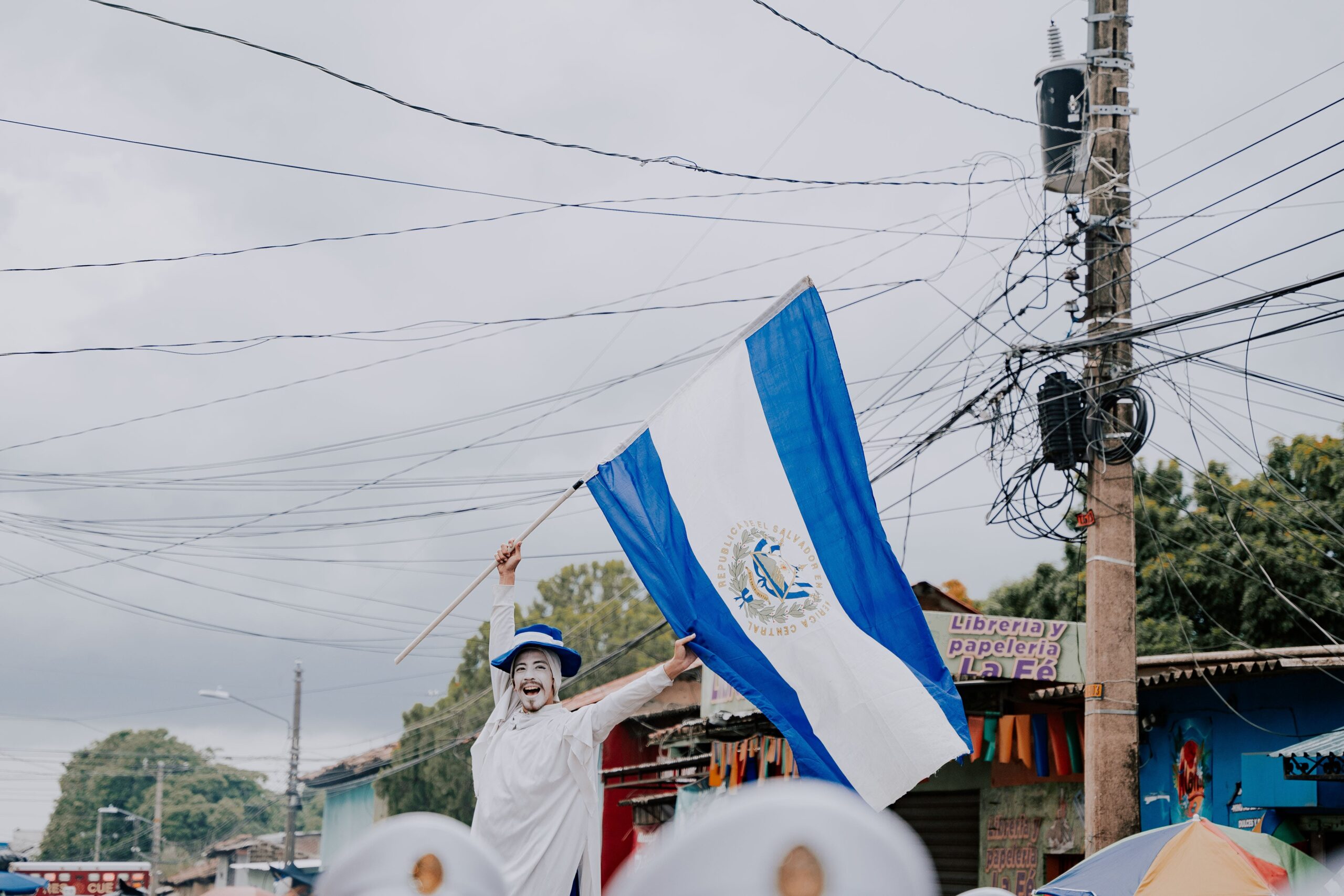 El Salvador flag meaning