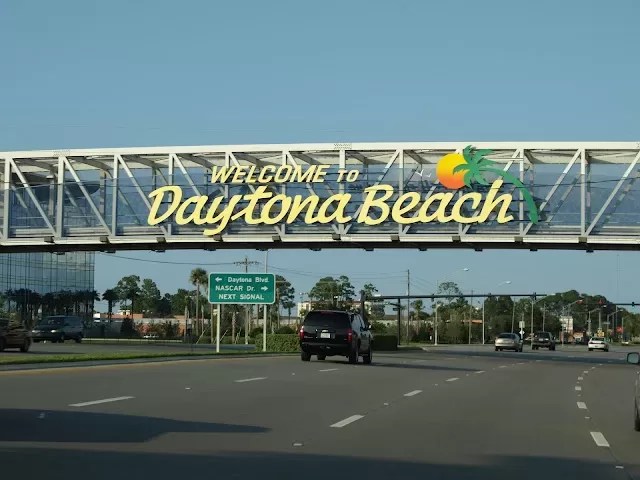 9 BEST Hotels Near Daytona International Speedway