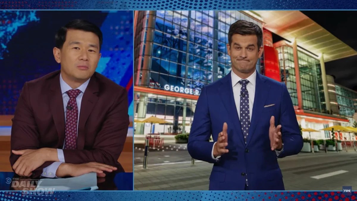 ‘The Daily Show’ Gives Dems Advice to Build Post-Biden Excitement: ‘Kamala Harris Has to Drop out’ | Video