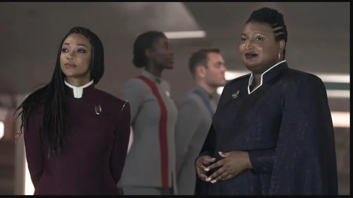 Stacey Abrams in her 2022 Star Trek Discovery Cameo