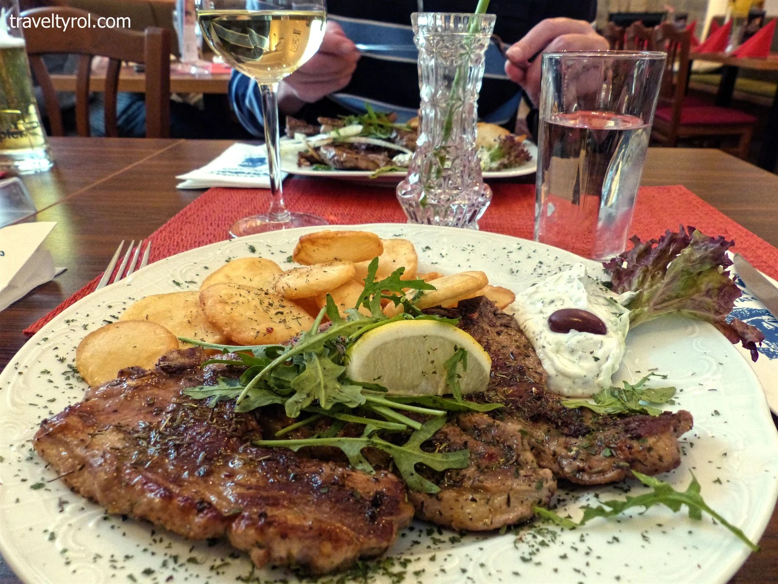 Posidonas Der Grieche Travel Tyrol