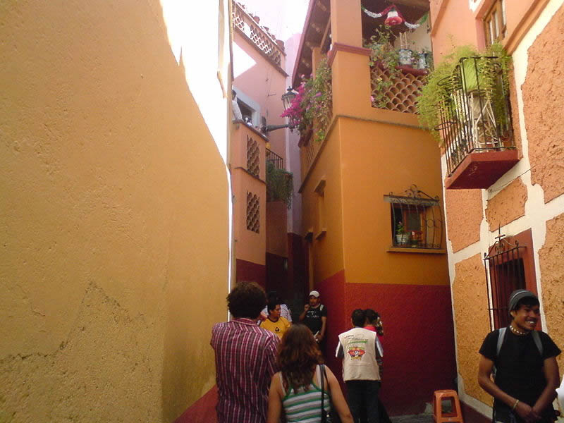 La Leyenda Del Callejon Del Beso Turimexico