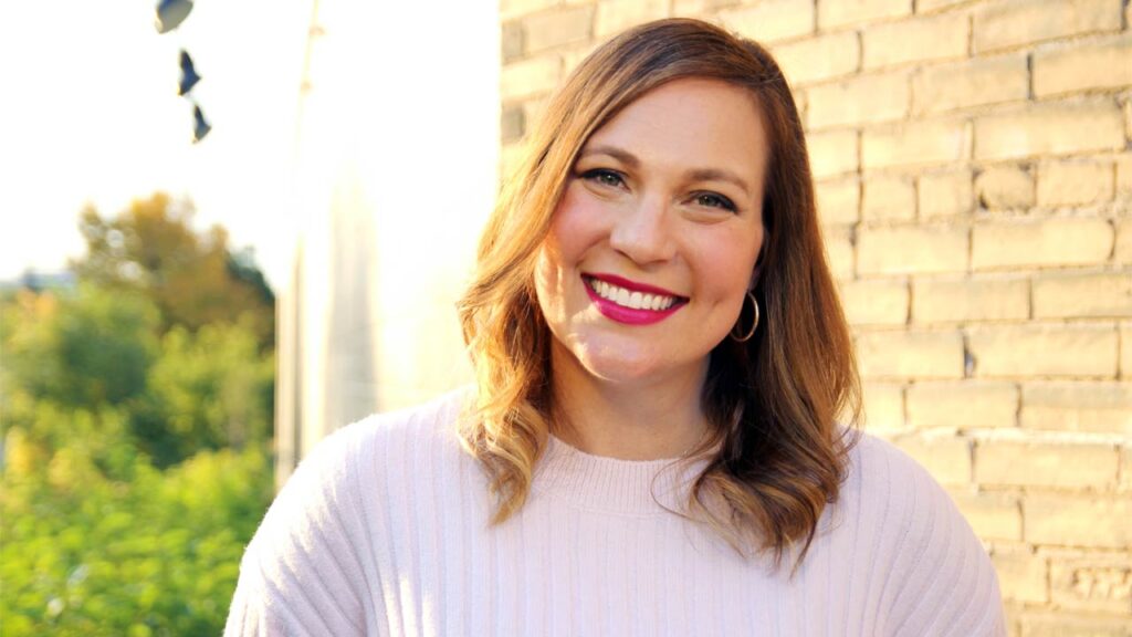 How Much Is Twin Cities Elizabeth Ries Net Worth?